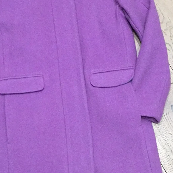 Woman’s J. Crew purpleItalian Stadium Cloth by Nelly Gorilla. Size 2. Like new! - Picture 2 of 7